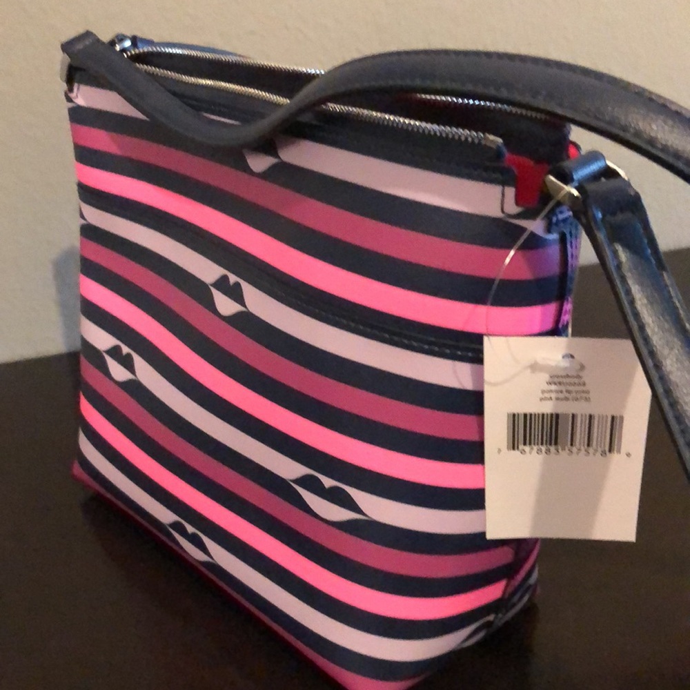 Kate Spade Patrice Lip Print - Picture 3 of 4